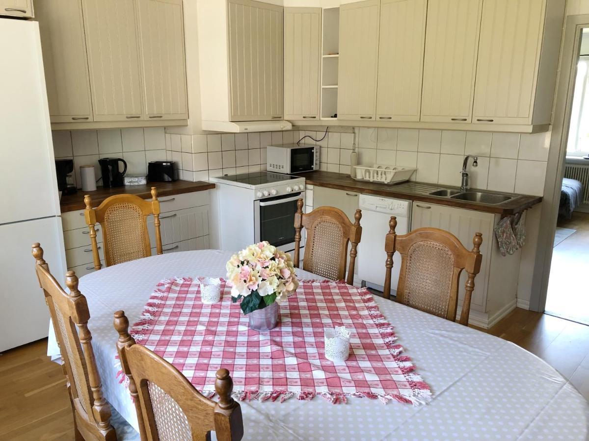 Egen Laegenhet I 2-Familjshus Pa Landet. Villa Tierp Exterior foto